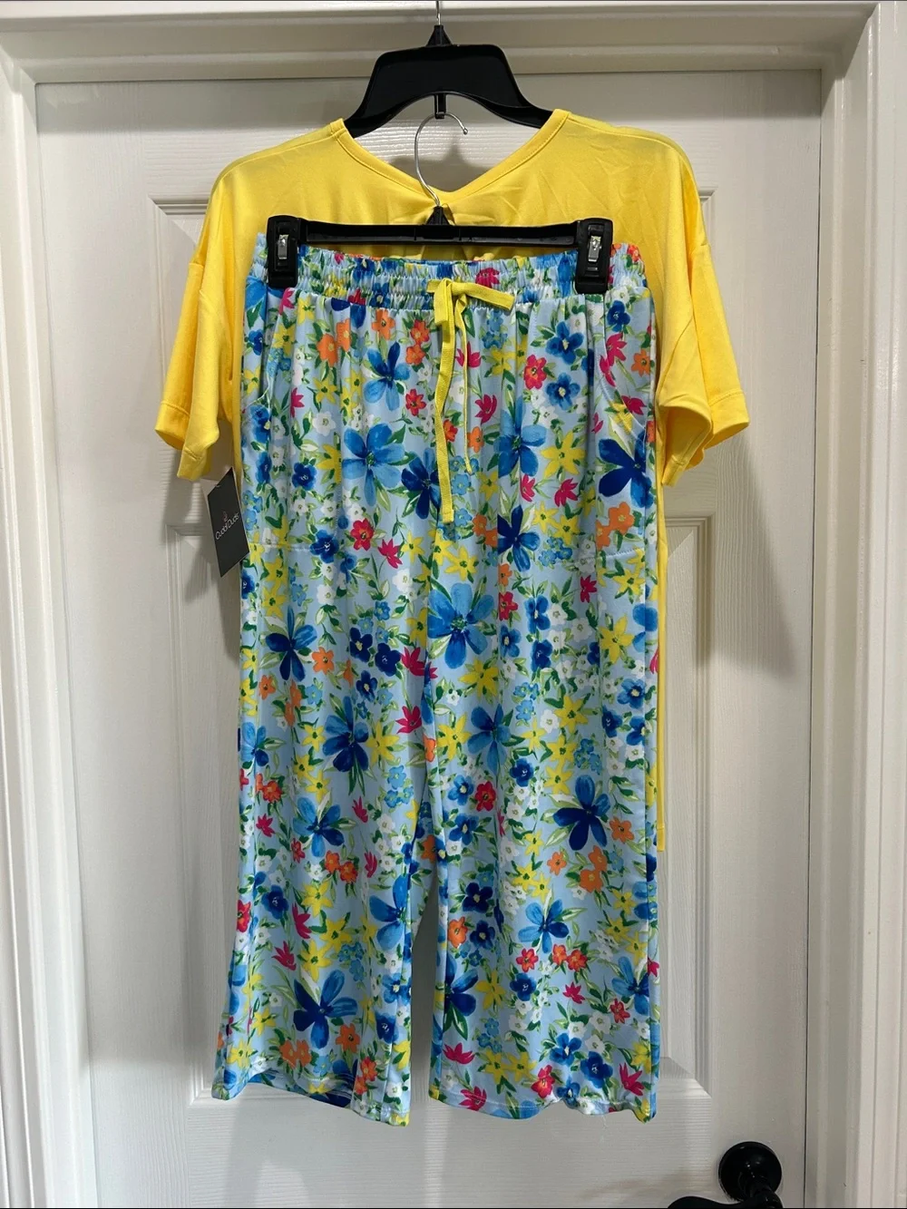 Cuddl Duds Capri Pajama Set with headband, size small, NWT